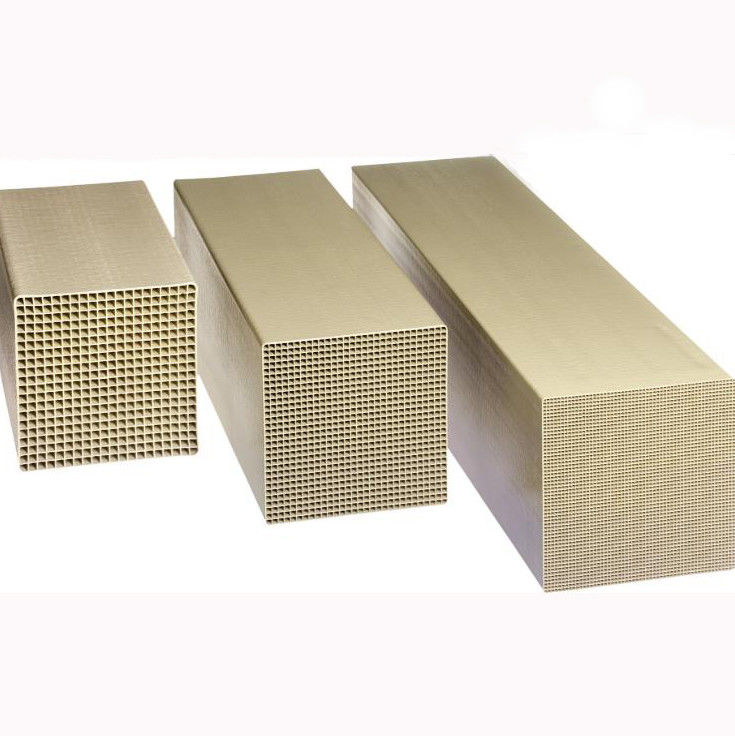 100 Atau 200 Sel Cordierite Honeycomb Ceramic Catalyst Substrat Carrier Nox Reduction
