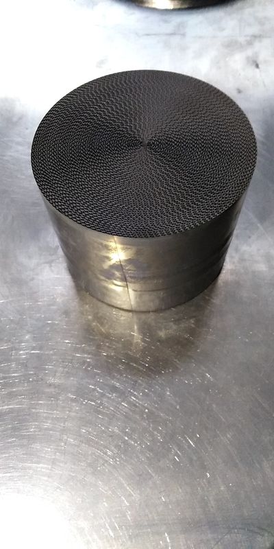 Substrat Katalis Metalik 600 Sel Knalpot Motor Balap Mobil Dua Inti